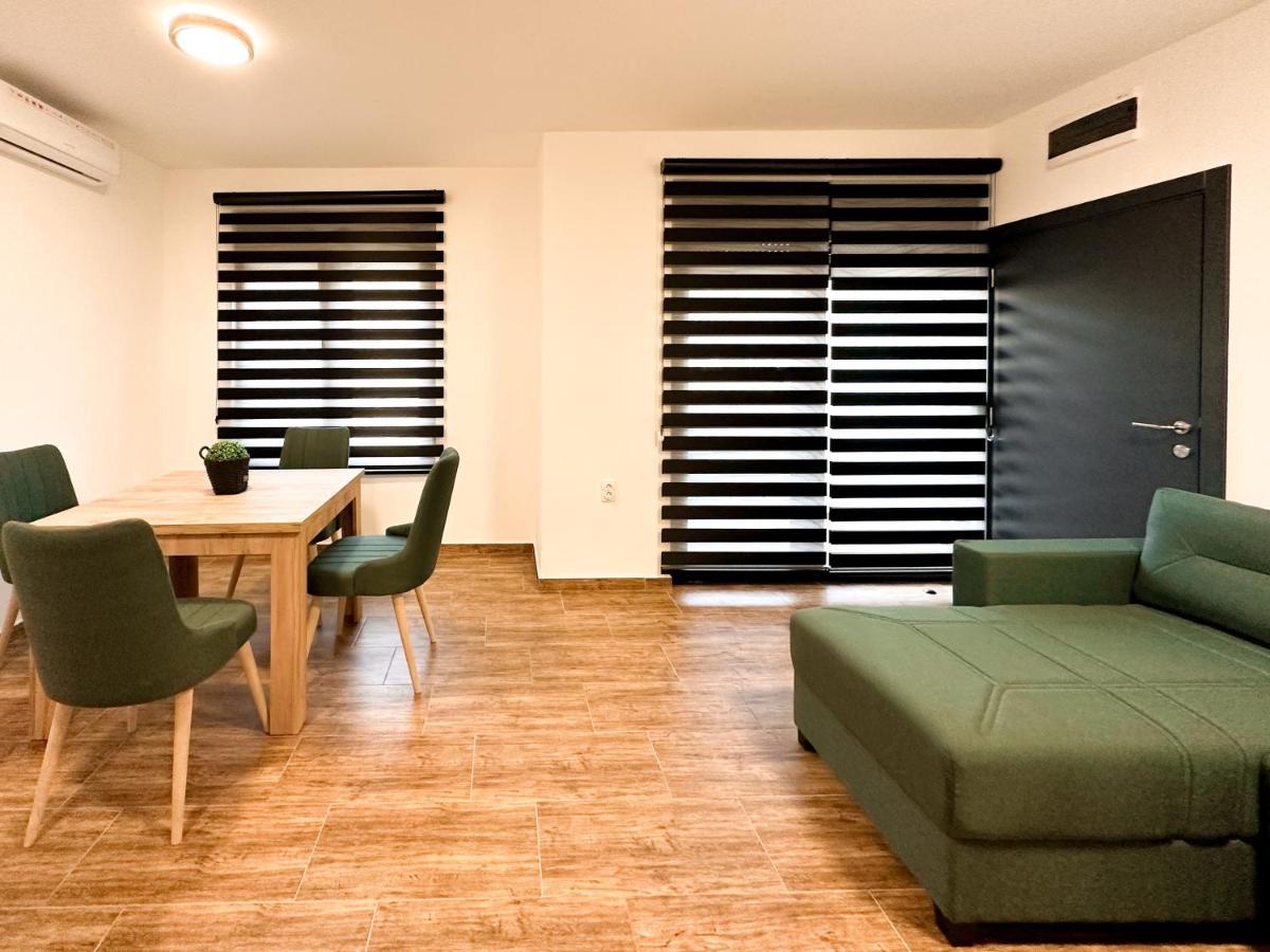Kiko Apartmani Lux Nagybecskerek Kültér fotó