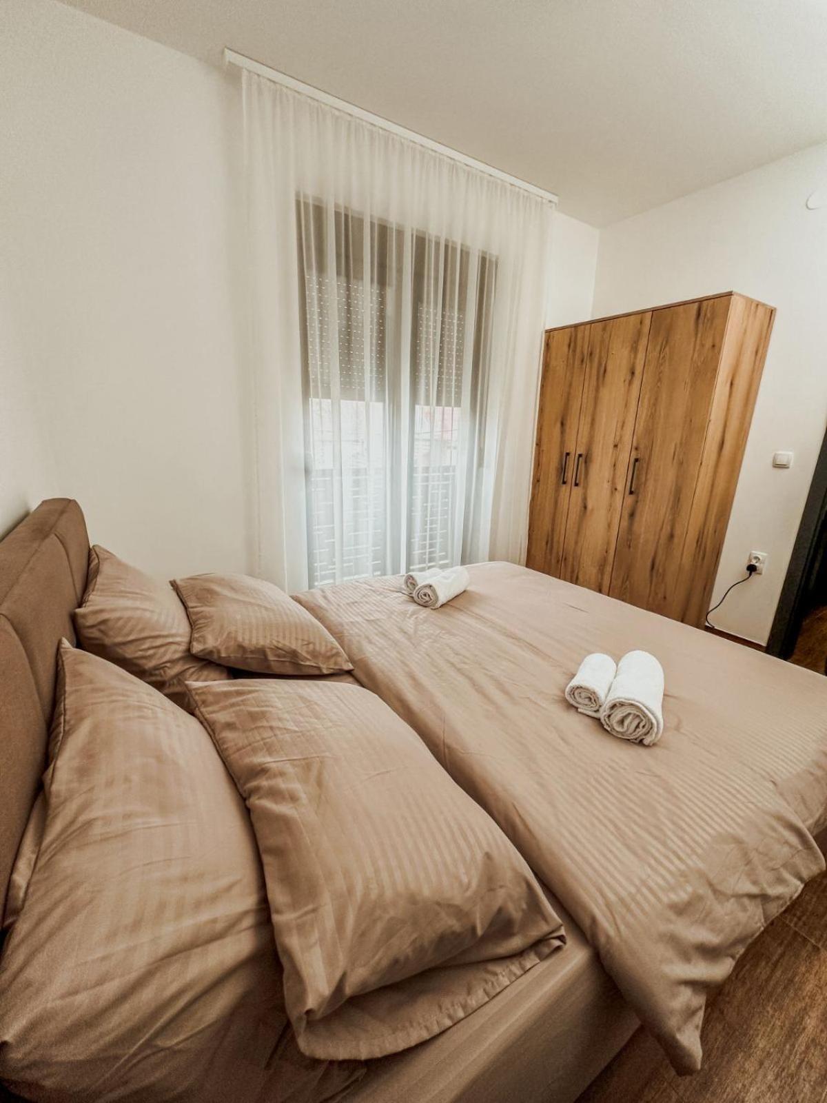 Kiko Apartmani Lux Nagybecskerek Kültér fotó